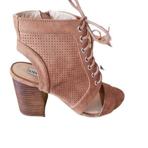 Steve Madden Bessy Size 7